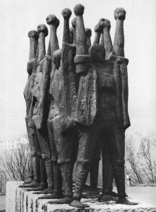 Μνημείο των Ούγγρων μαρτύρων του Μαουτχάουζεν, χαλκός, 1959-62, στρατόπεδο Μαουτχάουζεν, Αυστρία